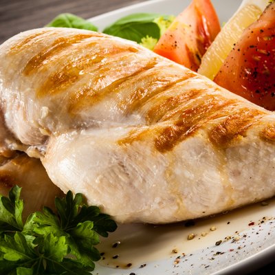 Roast chicken fillets and vegetables