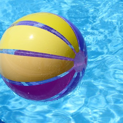 Beachball and swimmingpool.