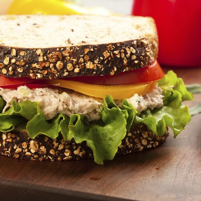 Tuna Sald Sandwich