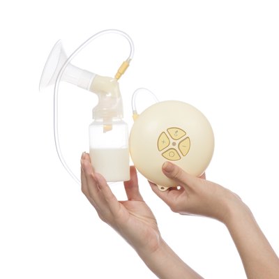 breast pump to increase milk supply for breastfeeding mother