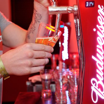 This Bud's For Burger: Chef David Chang Joins Budweiser To Celebrate Two American Staples