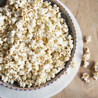 Popcorn in the bowl