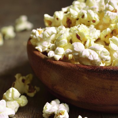Bowl of popcorn .