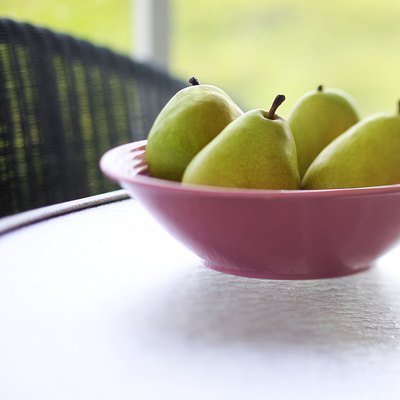 Bowl of pears
