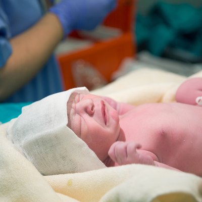 newborn first medical exam