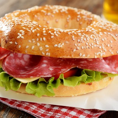 Bagel sandwich