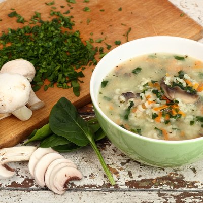 Rice Soup with Mushrooms and Spinach