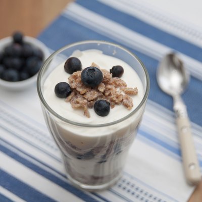 Blueberry Yoghurt Parfait with granola