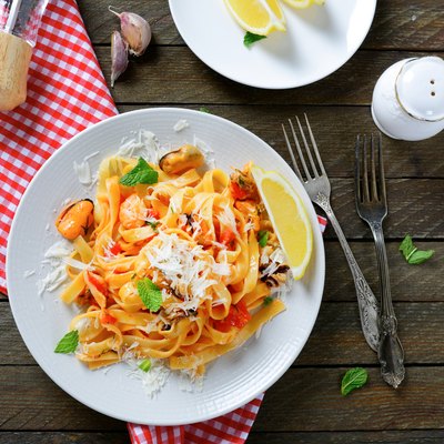 Pasta with seafood and cheese