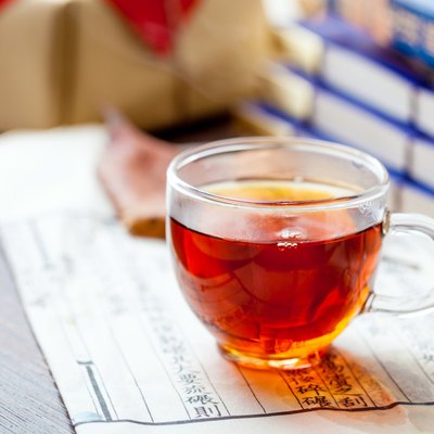Leaves and black tea
