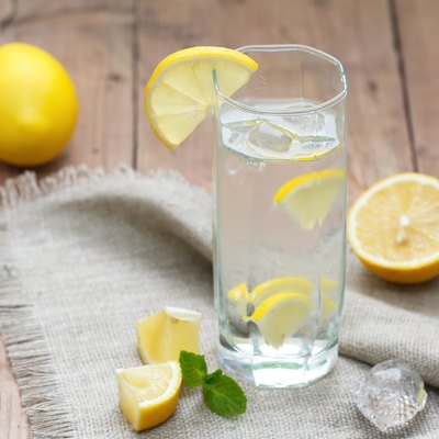 Cold Water with Lemon