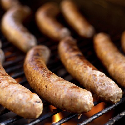 grilled sausage link cooking