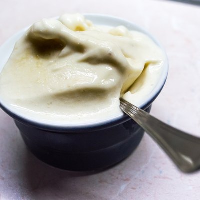 Homemade Ice-cream Served in Small Bowl/Ramekins