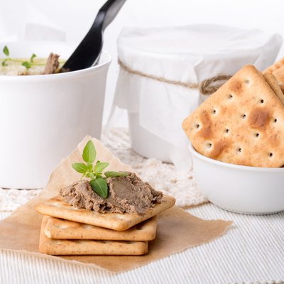 Liver pate with crackers