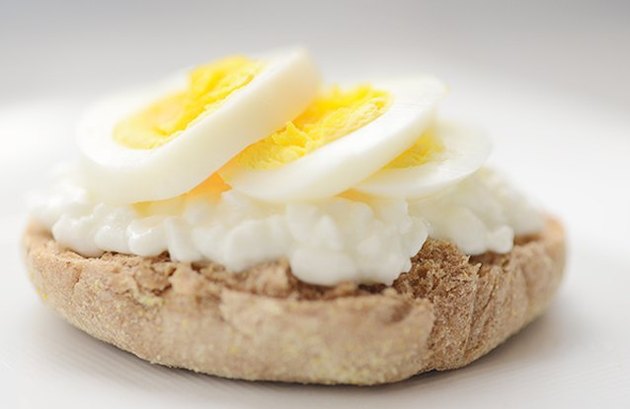 奶酪鸡蛋三明治-蛋白质早餐