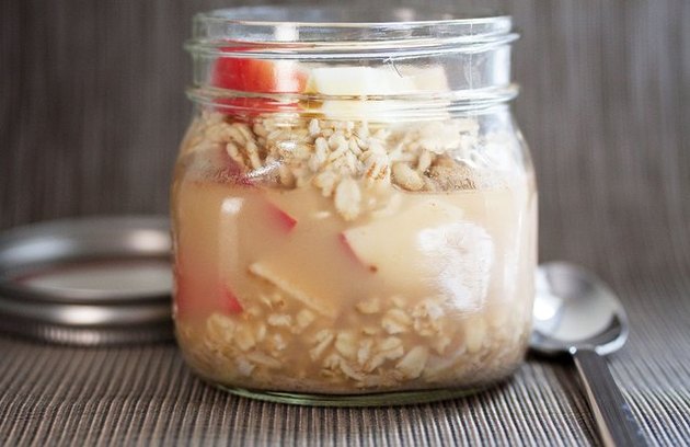 Overnight Apple Pie Oat Parfait East-to-Digest Breakfast Recipe
