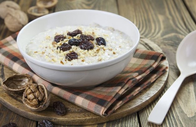 PB Protein Oatmeal with Raisins