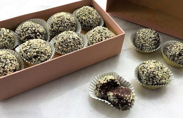 Chocolate-Mint "Energy Ball" Truffles Quick Protein Balls Recipe