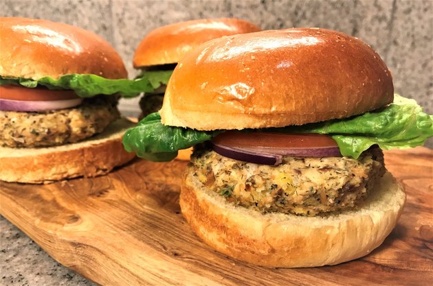 Baked Salmon Burgers