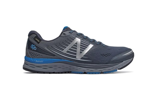 最佳冬季跑鞋:New Balance880v8 GTX