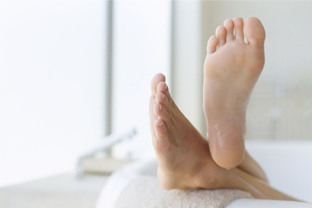 healthy feet after toenail fungus treatment