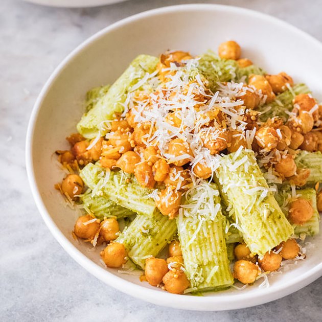 chickpea pasta with pesto