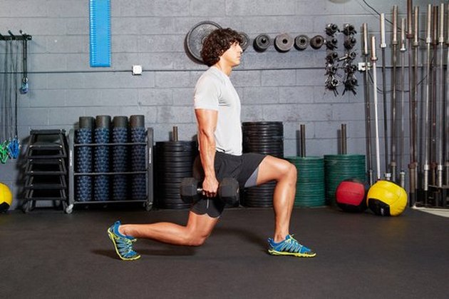 26. Single-Arm Dumbbell Lunge