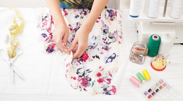 Modeling patterns of clothing when you transfer to fabric