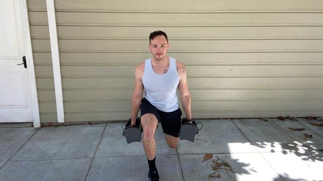Move 5: Alternating Dumbbell Reverse Lunge