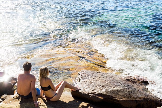couple tanning