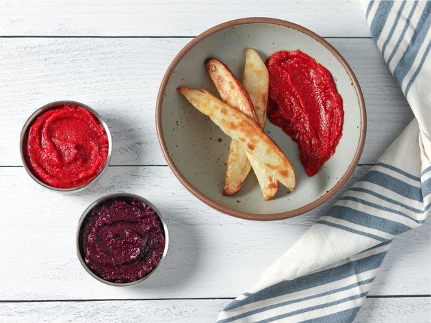 Homemade ketchup saves on added sugar, sodium, and additives
