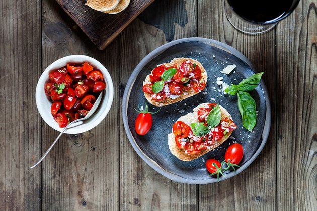 tomato and basil on toast