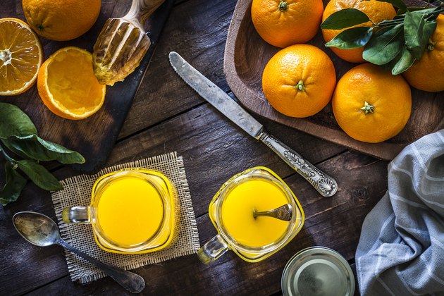 Preparing orange juice at home
