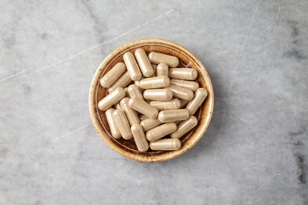 what-are-the-benefits-of-dandelion-root-capsules-livestrong