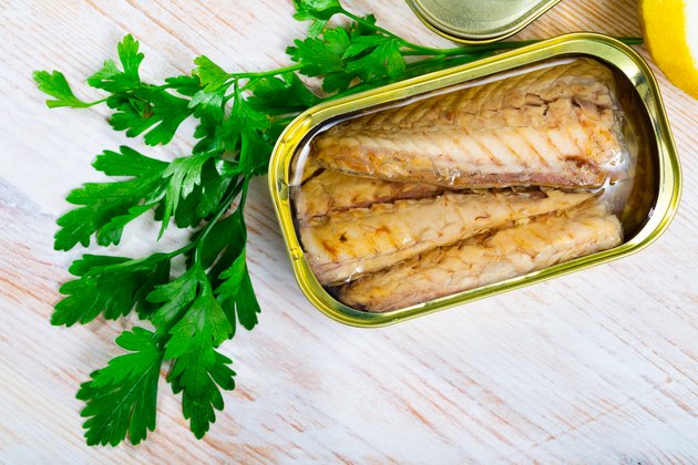 how-to-cook-canned-mackerel-livestrong