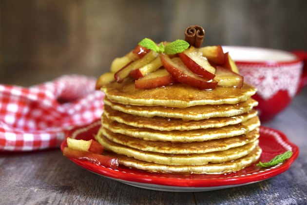 Pancakes with caramelized apple and cinnamon.