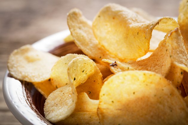 potato chips in bowl