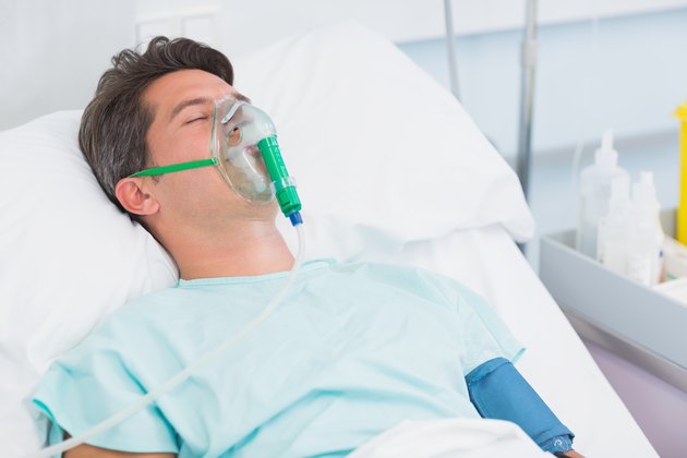 What Is the Treatment for a Punctured Lung? | Livestrong.com