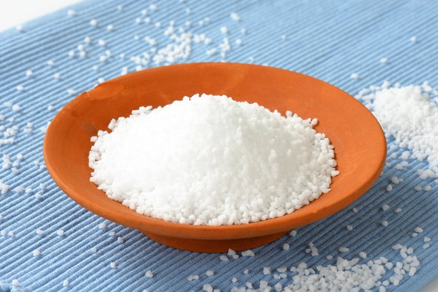 How to Drink Epsom Salts for a Detox