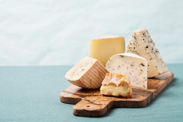 Best Cheeses for a Low-Carb Diet | Livestrong.com