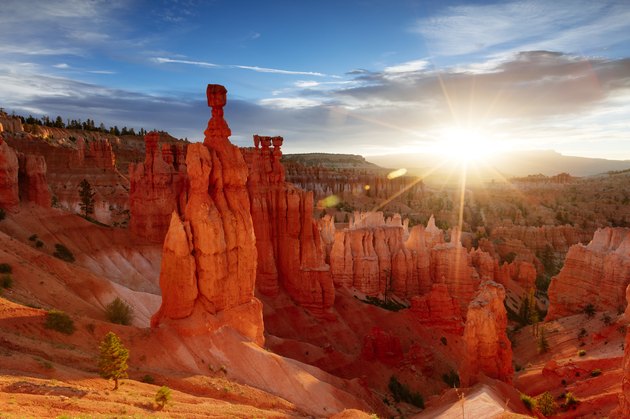 Sunrise over Thor's hammer, Bryce NP, USA
