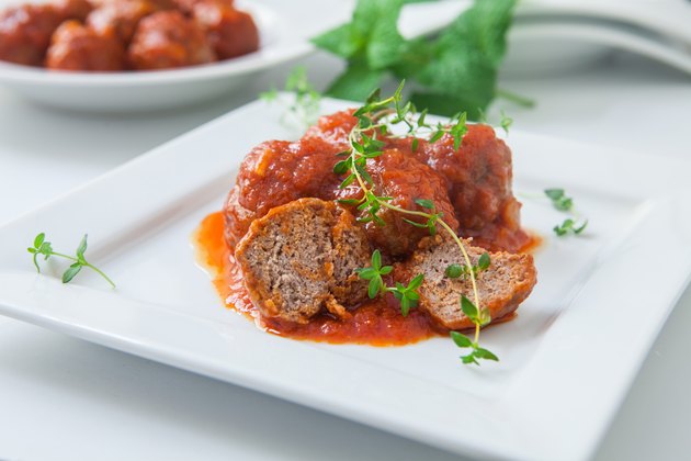Seitan meat with tomato