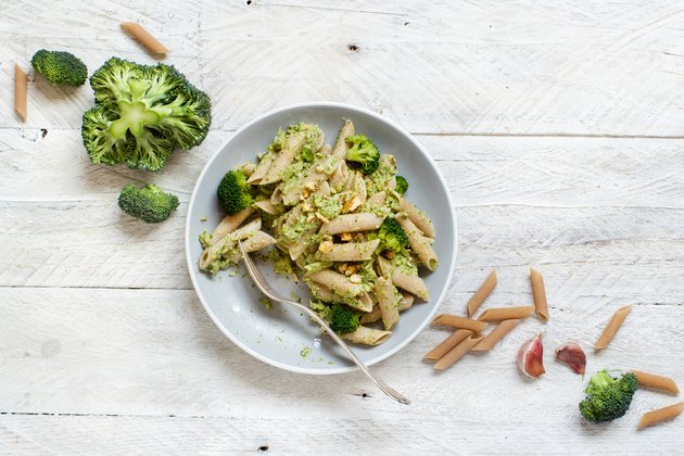Wholegrain Pasta With Broccoli And Walnuts Cream