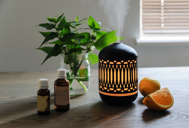 The Best Aromatherapy Scents for Each Room of Your House | Livestrong.com