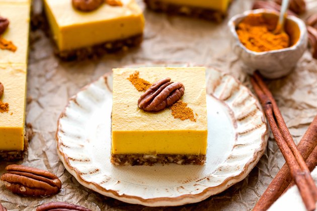 No-Bake Golden Milk Cheesecake Bars