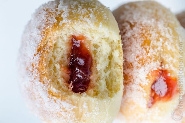 Beignets au four remplis de gelée