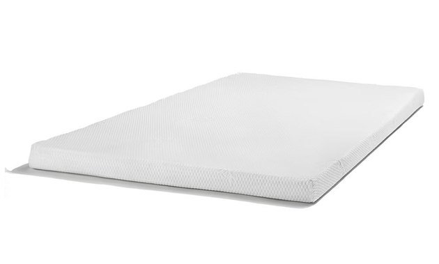 Alleviate back pain and give your body the support it needs with this mattress topper by Tempur-Pedic. 