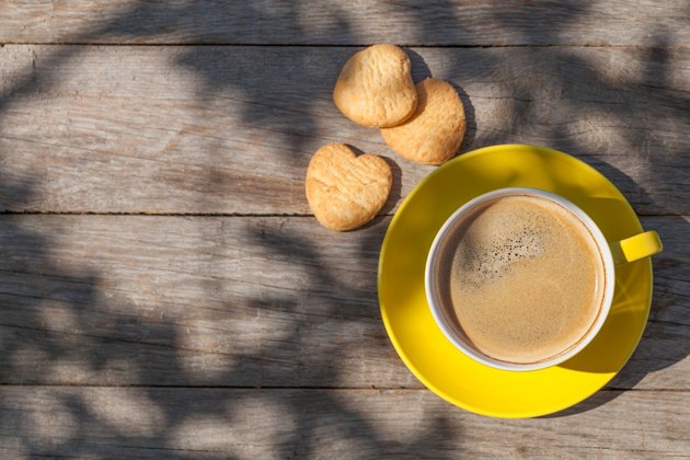 Coffee cup and cookies