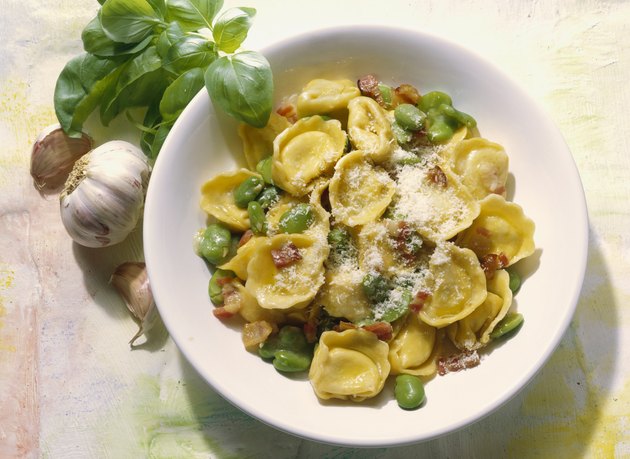 Tortellini with white beans and bacon (Italy)