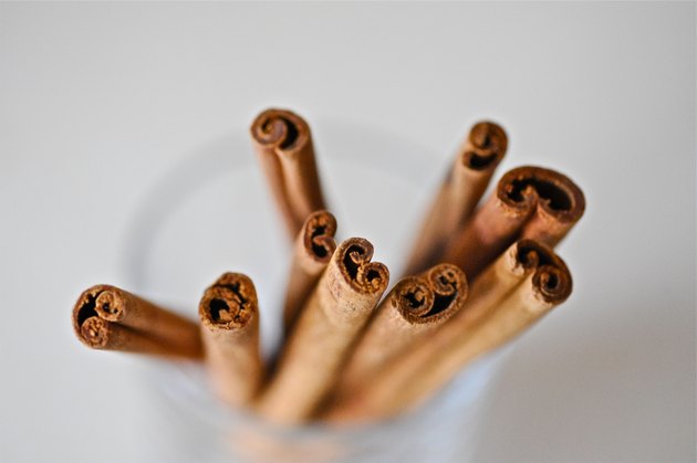 Cinnamon sticks